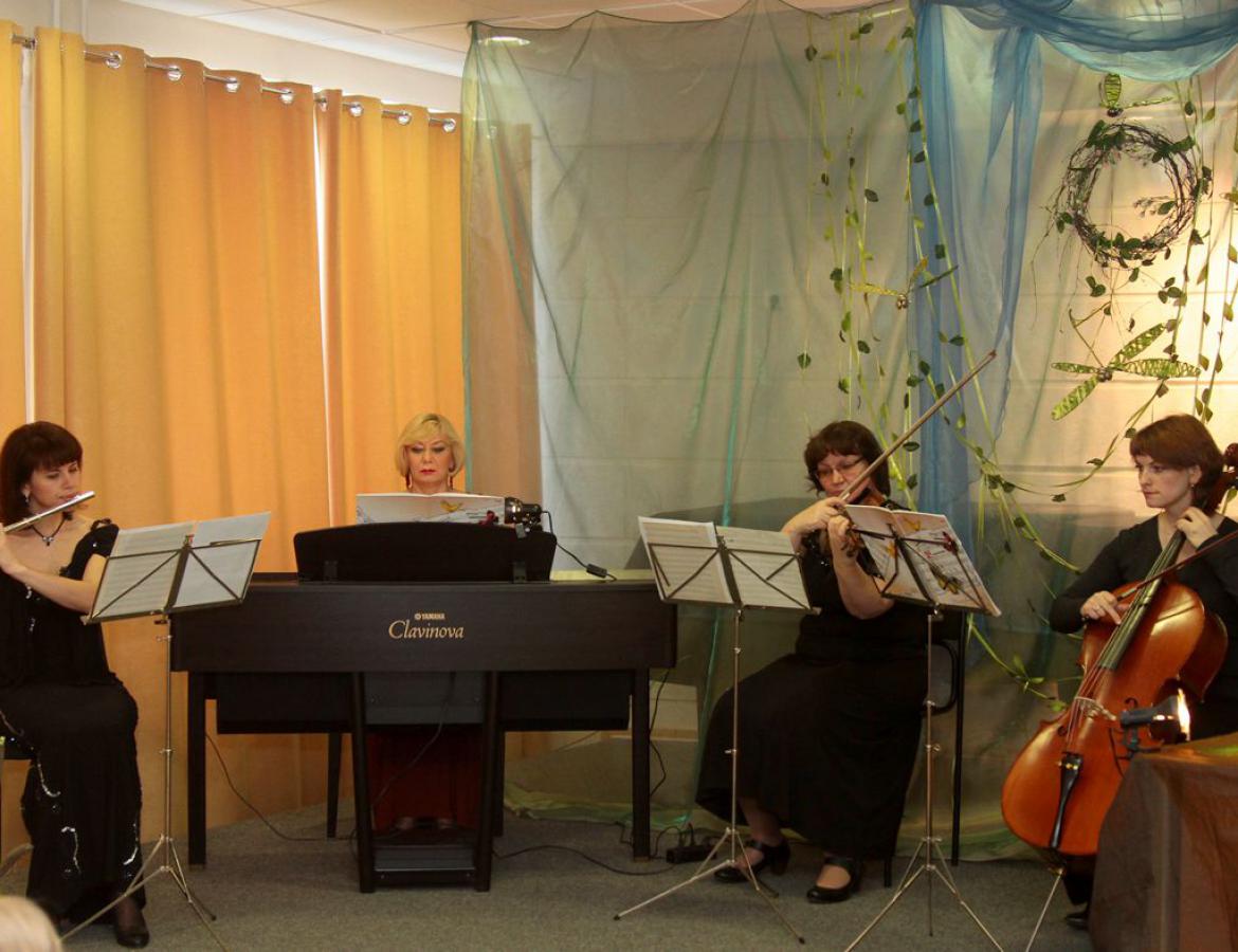 Премьера музыкальной сказки "Английские истории" — 2013_04 premera muzykalnoy skazki angliyskie istorii